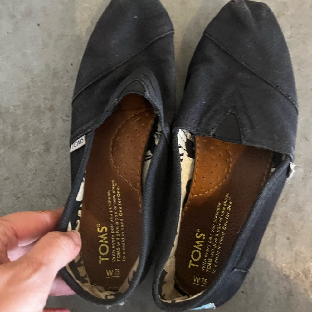 TOMS Black Flats with Signature Stitching